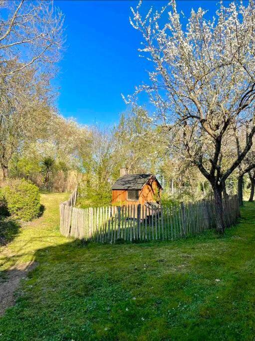 Maisons De Campagne. Gite Vert. Brigne Dış mekan fotoğraf